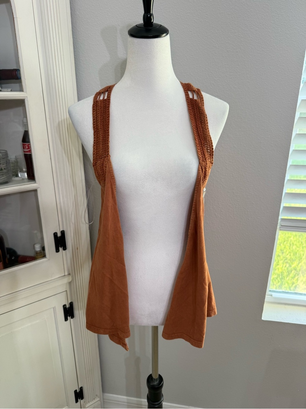 EARTHBOUND Crochet Openwork Vest - Rust